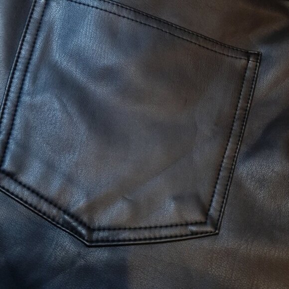 Design Lab Faux Leather Straight Fit Cropped Ankle Pants Stretch Lined 5 Pocket - Picture 10 of 14